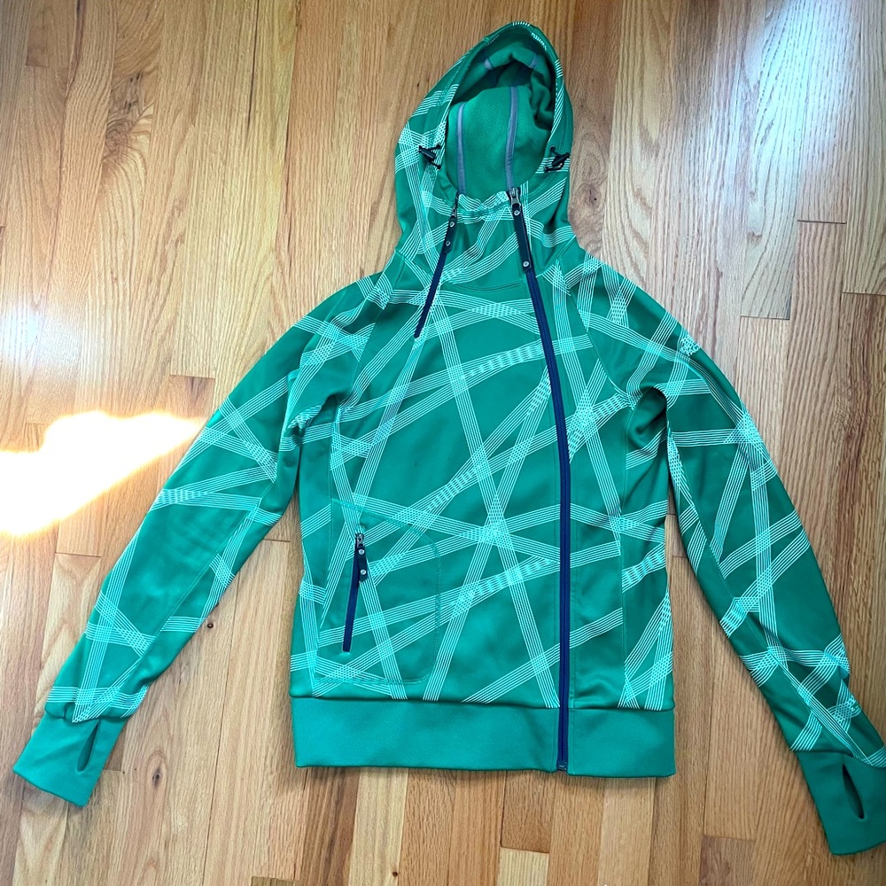Women’s NorthFace zip up fleece jacket Med